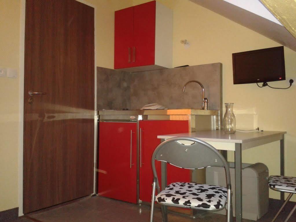 Studio Meuble Dijon Apartment Luaran gambar